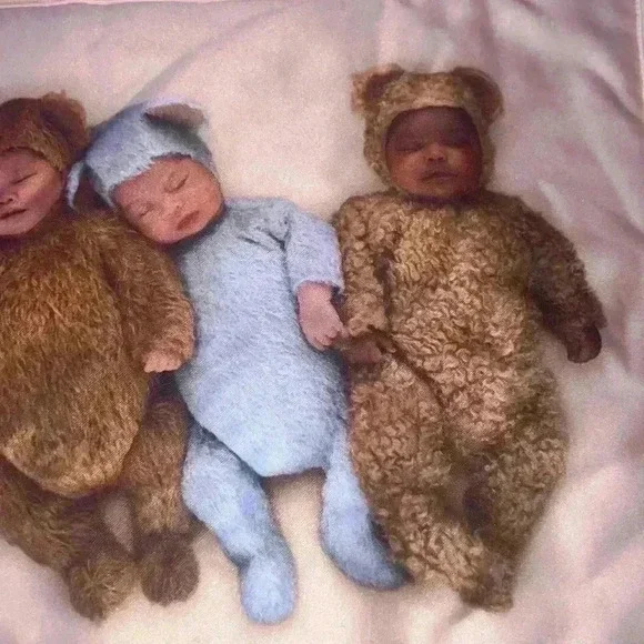 Anne Geddes Baby Comforter